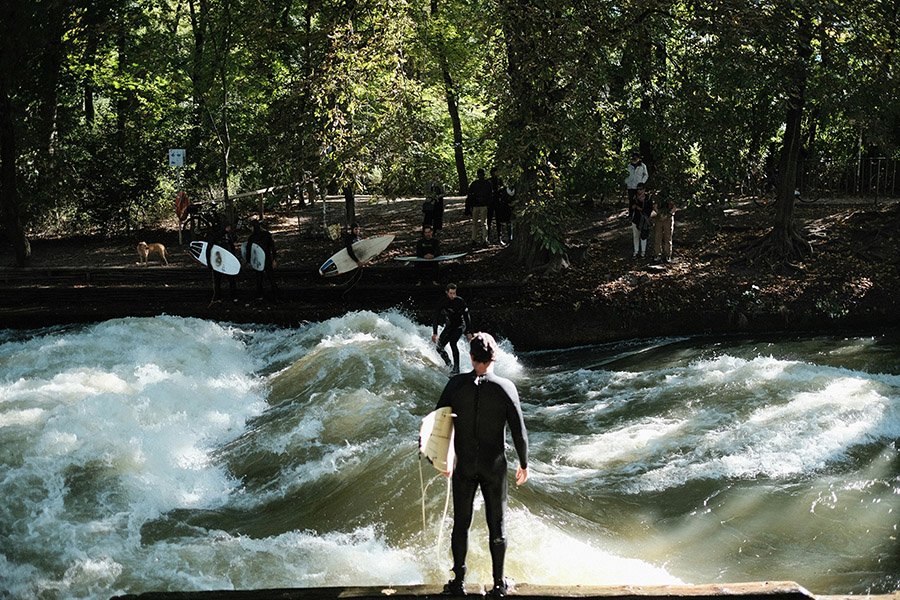 River surfing spot